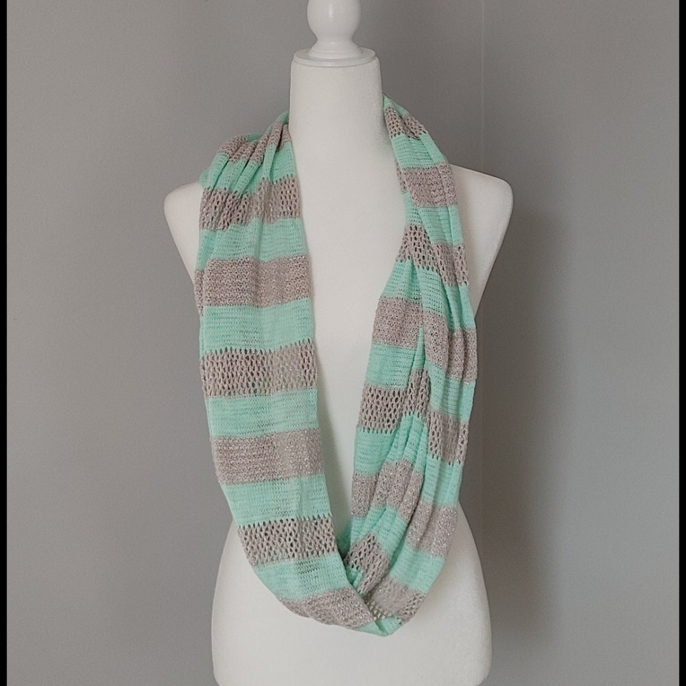 American eagle infinity scarf